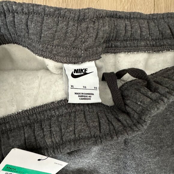NWT Nike Men's Club Cargo Jogger Sweatpants - Charcoal Grey - XL - Picture 3 of 6